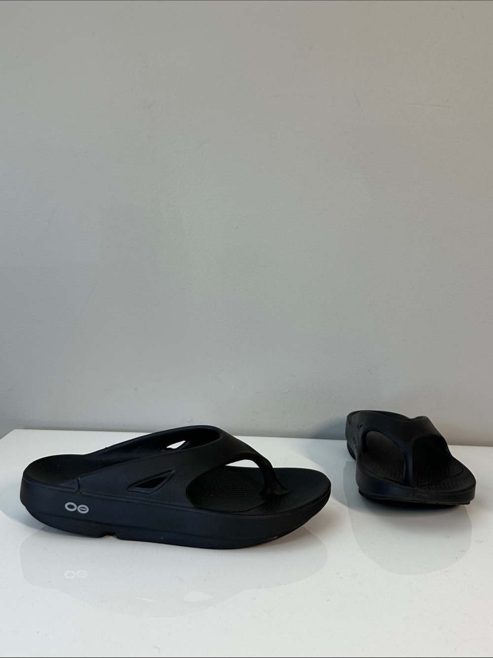 Oofos Ooriginal Recovery Slip On Comfort Flip Flop Black Sandals Size 6 Beach